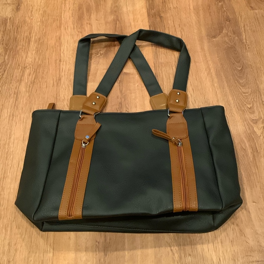 Brand new tote and matching wallet set